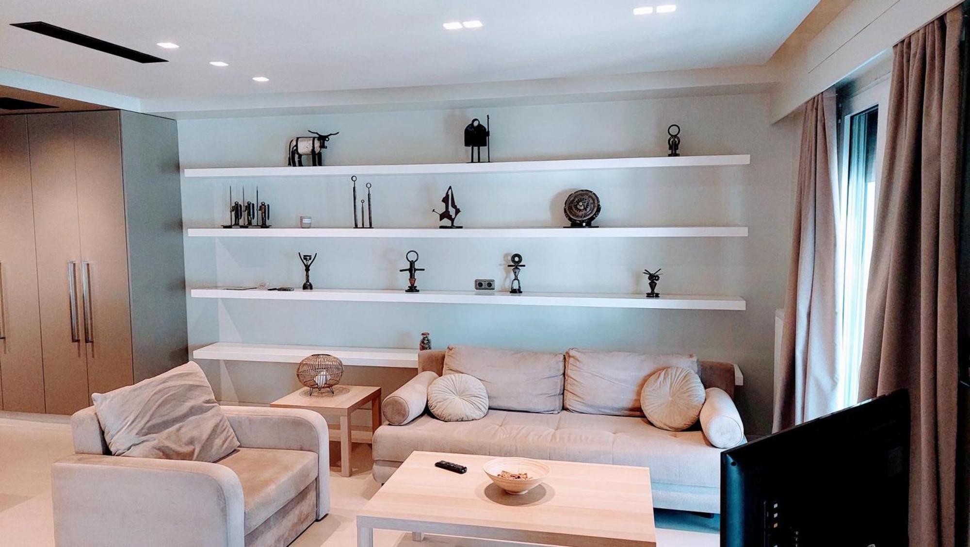 Luxurious Minimal Apartment In Acropolis เอเธนส์ ภายนอก รูปภาพ